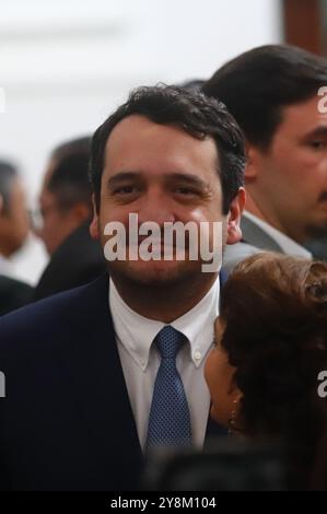 Non exclusif : Andrés Manuel López Beltran, fils de l'ancien président Andrés Manuel López Obrador assiste à la cérémonie constitutionnelle de serment en tant que Mexico Banque D'Images