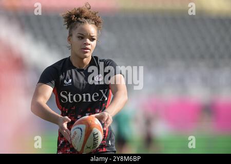 Saracens Women s'échauffent avant le match féminin Allianz premier 15s entre Saracens Women et Trailfinders Women au StoneX Stadium, Londres, Angleterre, le 5 octobre 2024. Photo de Phil Hutchinson. Utilisation éditoriale uniquement, licence requise pour une utilisation commerciale. Aucune utilisation dans les Paris, les jeux ou les publications d'un club/ligue/joueur. Crédit : UK Sports pics Ltd/Alamy Live News Banque D'Images