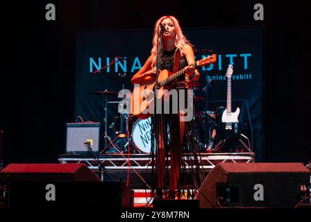 Nina Nesbitt, V2013, Hylands Park, Chelmsford, Essex, Grande-Bretagne - 17 août 2013 Banque D'Images