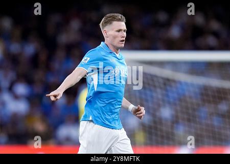 Naples, Italie. 04 octobre 2024. Scott McTominay de SSC Napoli gestes lors de la série Serie A Enilive match entre SSC Napoli et Como 1907 au Stadio Diego Armando Maradona le 4 octobre 2024 à Naples, Italie crédit : Giuseppe Maffia/Alamy Live News Banque D'Images