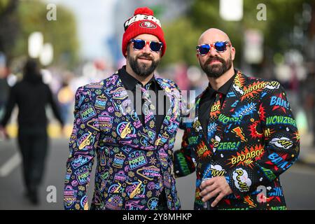 Les fans arrivent avant le match de la semaine 5 des jets de New York contre les Vikings du Minnesota au stade Tottenham Hotspur, Londres, Royaume-Uni, le 6 octobre 2024 (photo de Craig Thomas/News images) Banque D'Images