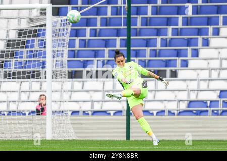 Birmingham, Royaume-Uni. 06 octobre 2024. #1, Alex Brooks de Blackburn en action lors du match de championnat féminin entre Birmingham City Women et Blackburn Rovers Women à St Andrews @ Knighthead Park, Birmingham, Angleterre le 6 octobre 2024. Photo de Stuart Leggett. Utilisation éditoriale uniquement, licence requise pour une utilisation commerciale. Aucune utilisation dans les Paris, les jeux ou les publications d'un club/ligue/joueur. Crédit : UK Sports pics Ltd/Alamy Live News Banque D'Images