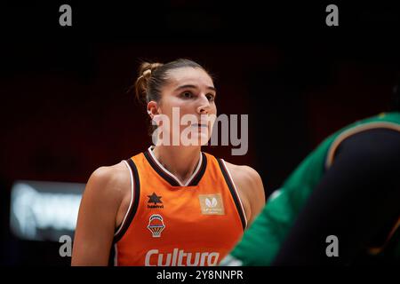 Maria Eraunzetamurgil de Valencia basket lors de la Liga Femenina Endesa saison régulière Round 1 le 6 octobre 2024 au Pabellon Fuente de San Luis à Valence, Espagne. (Photo de Vicente Vidal Fernandez/Sipa USA) crédit : Sipa USA/Alamy Live News Banque D'Images