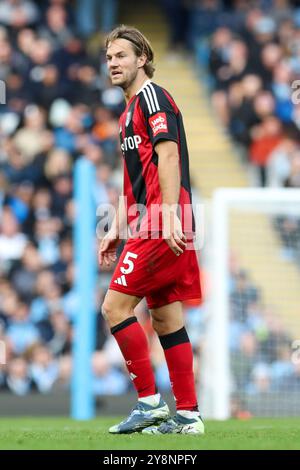 Manchester, Royaume-Uni. 5 octobre 2024. Joachim Andersen lors du match Manchester City FC contre Fulham FC English premier League à l'Etihad Stadium, Manchester, Angleterre, Royaume-Uni le 5 octobre 2024 Credit : Every second Media/Alamy Live News Banque D'Images