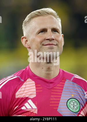 DORTMUND - le gardien du Celtic FC Kasper Schmeichel lors du match de l'UEFA Champions League entre le Borussia Dortmund et le Celtic FC au signal Iduna Park le 01 octobre 2024 à Dortmund, Allemagne. ANP | Hollandse Hoogte | BART STOUTJESDIJK Banque D'Images