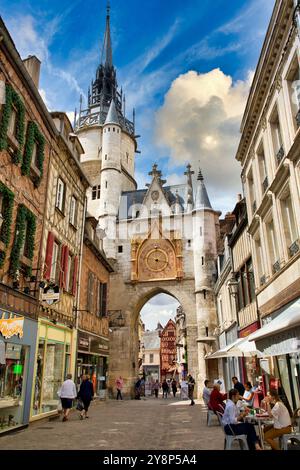 Tour de L'horloge, Auxerre, Yonne, Bourgogne, Bourgogne, France, Europe. Banque D'Images