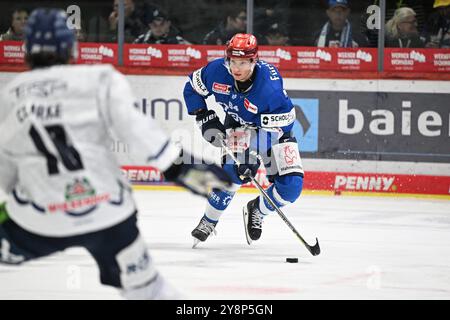 Boaz Bassen (Schwenninger Wild Wings #64) Schwenninger Wild Wings gegen Straubing Tigers, Eishockey, DEL, Spieltag 7, saison 2024/2025, 06.10.2024 Foto : Eibner-Pressefoto/Sven Laegler Banque D'Images