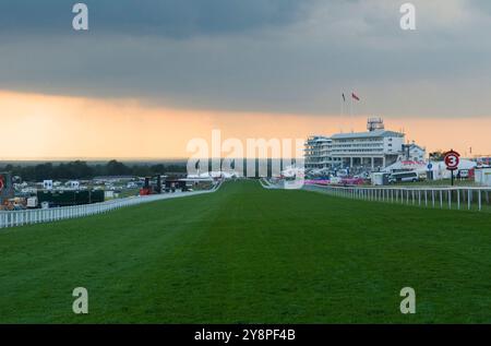 Epsom Derby Day The End of the Days Racing Epsom Downs, Surrey, Angleterre 2007 2000s UK HOMER SYKES Banque D'Images