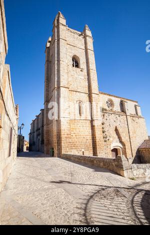 Église Sant Juan in Castrojeriz, chemin de fabrication James, Burgos, Espagne Banque D'Images