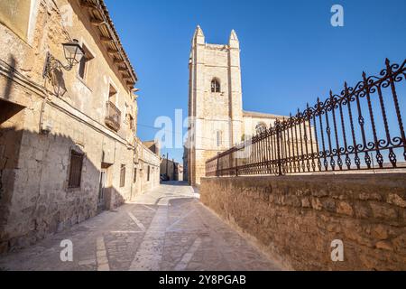 Église Sant Juan in Castrojeriz, chemin de fabrication James, Burgos, Espagne Banque D'Images