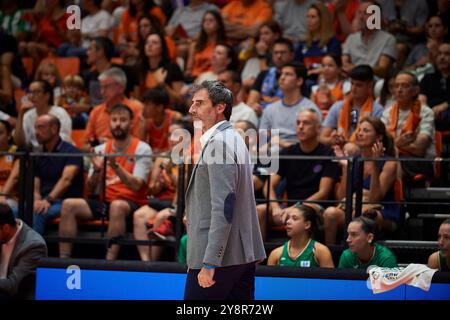 Valencia, Espagne. 06 octobre 2024. Jordi Vizcaino du Club Joventut Badalona vu lors de la Liga Femenina Endesa saison régulière Round 1 entre Valencia basket et Club Joventut Badalona au Pabellon Fuente de San Luis. Score final ; panier Valencia 81 : 68 Club Joventut Badalona (photo Vicente Vidal Fernandez/SOPA images/SIPA USA) crédit : SIPA USA/Alamy Live News Banque D'Images