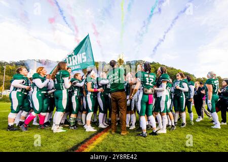 Schwaebisch Hall Allemagne. 06 octobre, 2024Ligue allemande de football, Damenbundesliga, Ladies Bowl, Stuttgart Scorpion Sisters - Schwäbisch Hall Unicorns dans l'Optima à Schwaebisch Hall Allemagne le 06.Okt. 2024, Schwaebisch Hall Unicorns femmes remporte le trophée. Banque D'Images