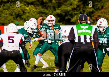 Schwaebisch Hall Allemagne. 06 octobre, 2024Ligue allemande de football, Damenbundesliga, Ladies Bowl, Stuttgart Scorpion Sisters - Schwäbisch Hall Unicorns dans l'Optima à Schwaebisch Hall Allemagne le 06.Okt. 2024, Schwaebisch Hall licornes femmes/ Marine Paris # 12 . Banque D'Images