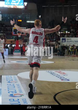 Varèse, Ita. 06 octobre 2024. Niccolò Mannion Openjobmetis Varese lors du match de championnat LBA Italie opposant Openjobmetis Varese à Bertram Derthona Tortona, à Varèse, Italie, le 5 octobre 2024 (photo de Fabio Averna/Sipa USA) crédit : Sipa USA/Alamy Live News Banque D'Images