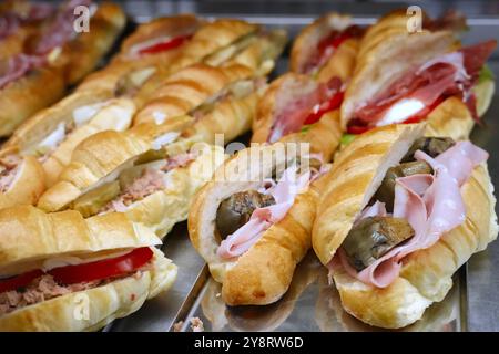 Pasticceria Sandri, bar historique / pâtisserie sur le Corso Pietro Vannucci, à Pérouse, Ombrie, Italie. Banque D'Images