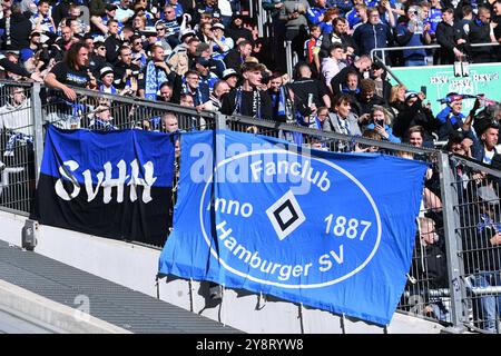 Fussball 2. Bundesliga 8. Spieltag Fortuna Duesseldorf - Hamburger SV AM 06.10.2024 in der Merkur Spiel-Arena in Duesseldorf Fanblock/fans la réglementation du Hamburger SV DFL interdit toute utilisation de photographies comme séquences d'images et/ou quasi-vidéo. Foto : Revierfoto crédit : ddp Media GmbH/Alamy Live News Banque D'Images