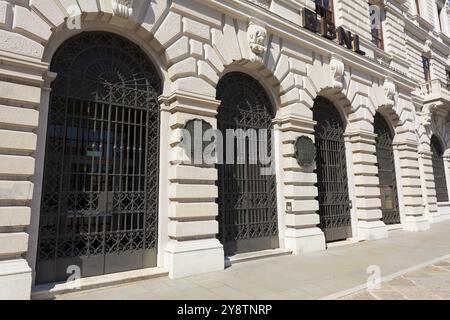 Bâtiment BNL, Trieste, Friuli-Venezia Giulia, Italie, Europe Banque D'Images