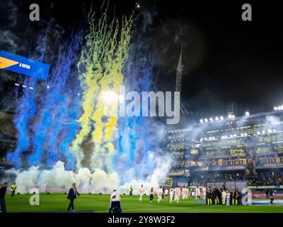 Buenos Aires, Argentine. 06 octobre 2024. Boca Juniors reçoit 'Asociación Atlética Argentinos Juniors' au stade la Bombonera pour une nouvelle date de l'AFA Professional Soccer League. Le but des Xeneizes a été marqué par Miguel Angel Merentiel pour donner à l'équipe locale une victoire de 1-0. Crédit : Facundo Morales/Alamy Live News Banque D'Images