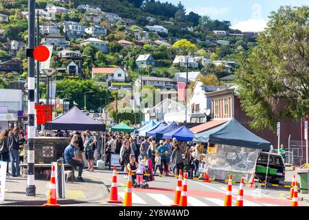 Étals de marché à Lyttelton Farmer's Market, Lyttelton, Lyttelton Harbour, Banks Peninsula, Canterbury Region, nouvelle-Zélande Banque D'Images