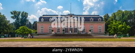 Majestueux palais Benrath à Dusseldorf, Allemagne Banque D'Images