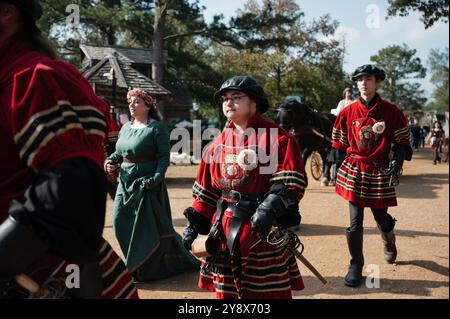 Tenue du festival de mariage de la Renaissance du Texas sur le thème médiéval Banque D'Images