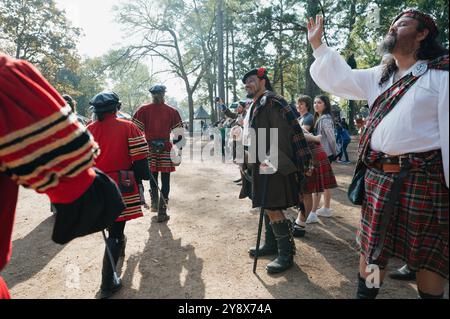 Tenue du festival de mariage de la Renaissance du Texas sur le thème médiéval Banque D'Images