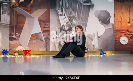 Londres, Royaume-Uni. 07 octobre 2024. NOTE : EMBARGO jusqu'à 00h05 le 08/10/24 - pics peut être utilisé pour les publications du mardi. L’année bissextile est la première grande enquête menée auprès de l’artiste Haegue Yang, de renommée internationale, au Royaume-Uni, présentant des œuvres du début des années 2000 à aujourd’hui. L’exposition se déroulera à la Hayward Gallery jusqu’au 5 janvier 2025. Crédit : Imageplotter/Alamy Live News Banque D'Images