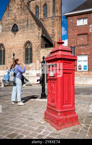 Belgique, Flandre, Bruges, Jeruzalemstraat, boîte postale Banque D'Images