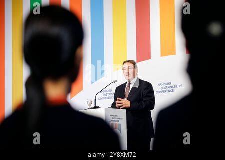 Achim Steiner, Leiter des un-Entwicklungsprogramms, aufgenommen im Rahmen seiner Teilnahme BEI der Hamburg Sustainability Conference. Photographié pour le compte de la Conférence sur le développement durable de Hambourg Hamburg Deutschland *** Achim Steiner, responsable du Programme des Nations Unies pour le développement, photographié lors de sa participation à la Conférence sur le développement durable de Hambourg photographié pour le compte de la Conférence sur le développement durable de Hambourg Allemagne Copyright : xphotothek/HSCx Banque D'Images