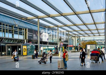 Terminal 3 Aéroport d'Heathrow, arrondissement de Hillingdon, Londres, Angleterre, Royaume-Uni Banque D'Images