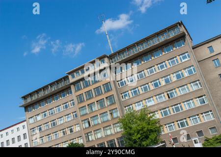 Berlin, Allemagne 1er juin 2009. Vue de face du musée du siège de la Stasi à Berlin Allemagne Banque D'Images