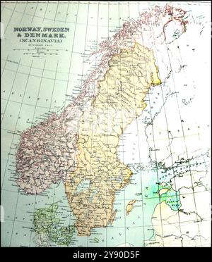 Une carte colorée de la Scandinavie de la fin du XIXe siècle (Norvège, Suède, Danemark, etc.) - et farvet kort over Skandinavien fra slutningen af ​​det 19. århundrede (Norge, Sverige, Danmark osv.) - Et farget kart over Skandinavia fra slutten av 1800-tallet (Norge, Sverige, Danmark, etc.) - en färgad karta över Skandinavien från sent 1800-tal (Norge, Sverige, Danmark, etc.) - Banque D'Images