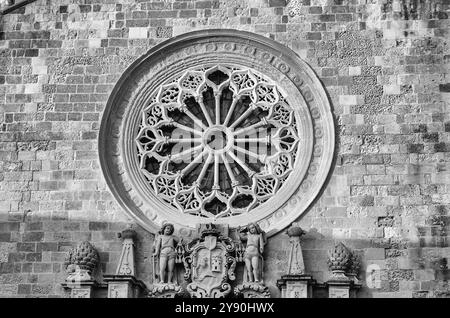 Rosace de la cathédrale d'Otrante, monument emblématique du Salento, Italie Banque D'Images