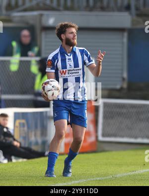 Anthony Mancini de Hartlepool United en action lors du match de la Ligue nationale Vanarama entre Hartlepool United et Sutton United au Victoria Park, Hartlepool le samedi 5 octobre 2024. (Photo : Mark Fletcher | mi News) crédit : MI News & Sport /Alamy Live News Banque D'Images