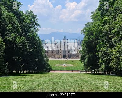 Asheville, Caroline du Nord - 14 juin 2021 - le domaine Biltmore appartenant à la famille Vanderbilt et la plus grande maison américaine. Banque D'Images