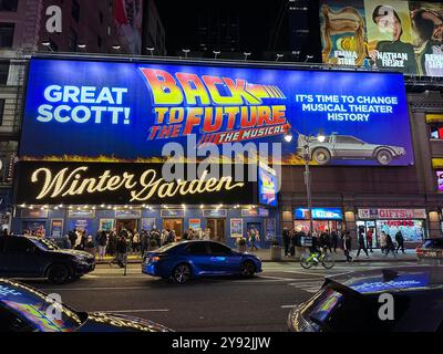 New York, États-Unis 10 février 2024 ; spectacle musical retour vers le futur au théâtre Winter Garden de Broadway Banque D'Images