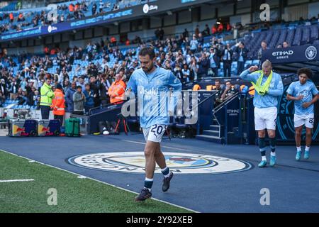 Bernardo Silva de Manchester City lors de la séance d'échauffement avant-match lors du match de premier League Manchester City vs Fulham au stade Etihad, Manthorax Banque D'Images