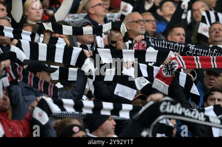 Francfort, Deutschland. 06 octobre 2024. Fans von Eintracht. Frankfurt fotografiert beim Fußball Bundesliga Spiel Eintracht Frankfurt gegen den FC. Bayern München. AM 6.9.2024 à Francfort. Crédit : dpa/Alamy Live News Banque D'Images