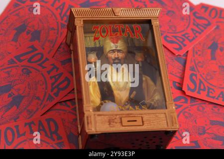 Zoltar Fortune Teller machine du film BIG - divertissements balnéaires racontent votre avenir Banque D'Images