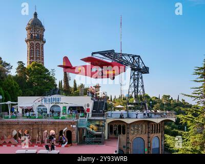 T1 Avio Ride au Parc d'attractions Tibidabo, Mont Tibidabo, Barcelone, Catalogne, Espagne, Europe Banque D'Images