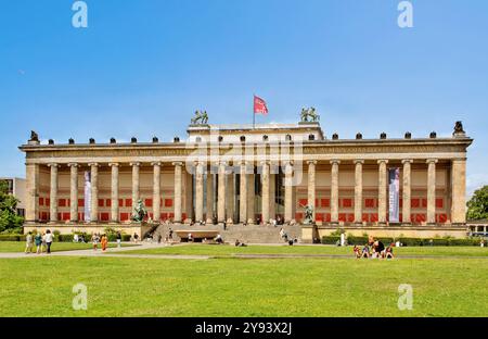 Le Vieux Musée (Altes Museum), achevé en 1830, abritant des expositions romaines, grecques et étrusques, Île aux musées, UNESCO, Berlin, Allemagne Banque D'Images