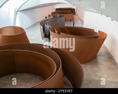 La question du temps, sculpture en acier de Richard Serra, Collection permanente, Musée Guggenheim, Bilbao, pays Basque, Espagne, Europ Banque D'Images