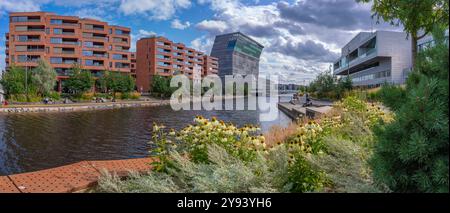 Vue du Musée Munch et de l'Opéra d'Oslo par une journée ensoleillée, Oslo, Norvège, Scandinavie, Europe Banque D'Images