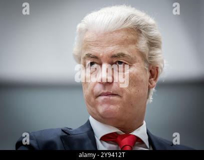 La Haye, pays-Bas. 08 octobre 2024. LA HAYE - Geert Wilders (PVV) dans la salle plénière pour l'heure hebdomadaire des questions à la Chambre des représentants. ANP REMKO DE WAAL netherlands Out - belgique Out Credit : ANP/Alamy Live News Banque D'Images