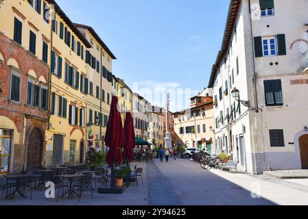 Lucques, Italie. 15 septembre 2024. Les vieilles rues et les places de Lucques en Toscane, Italie. Photo de haute qualité Banque D'Images