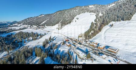 Fantastique journée d'hiver dans le parc naturel de Nagelfluhkette près de Balderschwang dans le Haut-Allgäu Banque D'Images