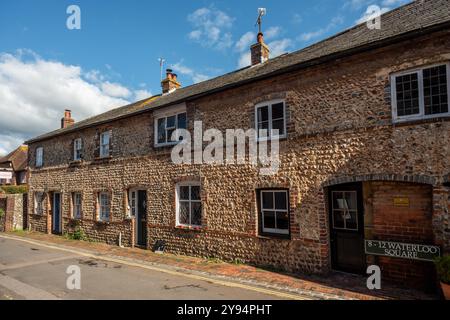 Alfriston, 3 octobre 2024 : Waterloo Square et West Street Banque D'Images