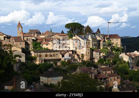 Vue d'ensemble de la ville de Belves dans la région Périgord Noir/Dordogne. Il est construit sur le site d'un castrum gallo romain (fort) Banque D'Images