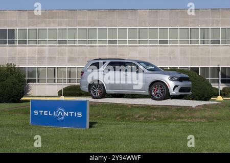 Kokomo - 6 octobre 2024 : usine de transmission Stellantis. Dodge Durango à l'usine de transmission Stellantis pour Dodge, Chrysler, Jeep et Ram. Banque D'Images