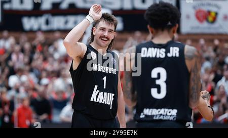 Wuerzbourg, Allemagne. 08 octobre 2024. IM Bild : Zachary Seljaas (paniers de Wuerzburg, 1), Jubel 08.10.2024, FIT/One Wuerzburg paniers v. KK Igokea, Ligue des champions de basket-ball, 2. Spieltag, Deutschland, Wuerzburg, tectake-Arena, crédit : dpa/Alamy Live News Banque D'Images